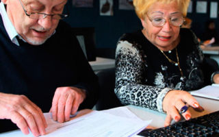 Льготы пенсионерам в 2020 году: какие документы собирать работающим и не работающим лицам