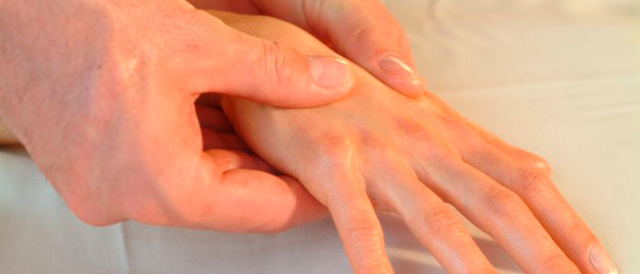 Как лечить бурсит пальцев рук: диета, медикаменты и народные методы