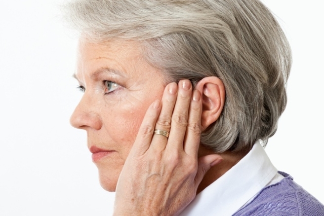 Почему у пожилых кружится голова: диагностика причин