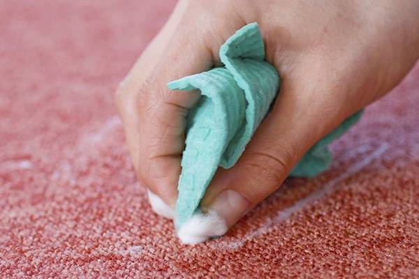 Как избавиться от запаха старости: поможет ли регулярна уборка в доме?