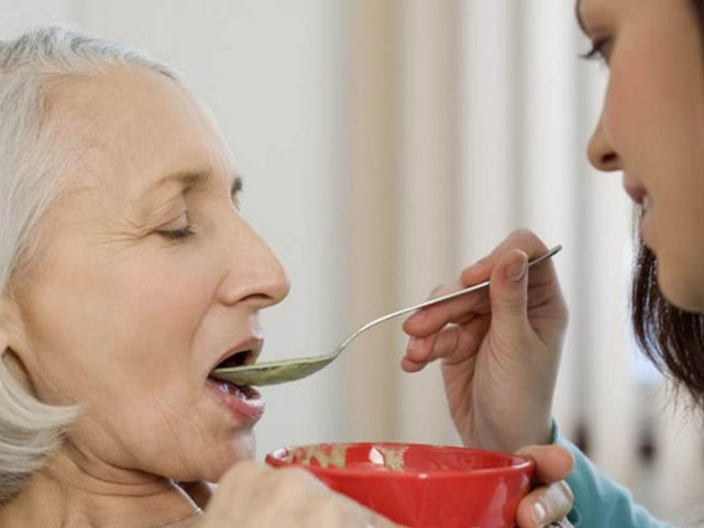 Как побороть плохой аппетит у пожилых людей
