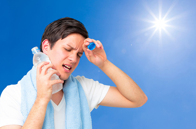 Тепловой солнечный удар, симптомы и доврачебная помощь