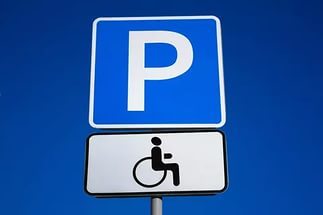 Как оформить льготную парковку инвалиду 3 группы: подробный алгоритм действий