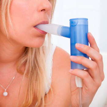 Бронхиальная астма (БА) у пожилых людей: симптомы и лечение